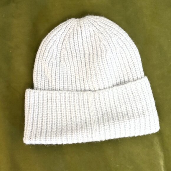 NEW Grey Ribbed Madewell Alpaca Cozy Soft Beanie Hat - Picture 6 of 8
